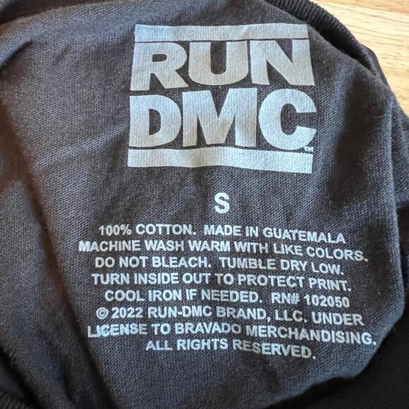 Women's RUN DMC Floral Short Sleeve Graphic T-Shirt - Size Small - NWT - Picture 2 of 5